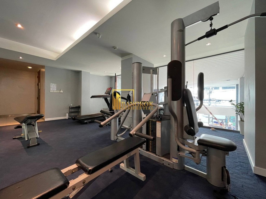 รูป Baan Saraan | Stylish 3 Bedroom Penthouse Condo in Phrom Phong - BR4175CD - รูปที่ 42/49