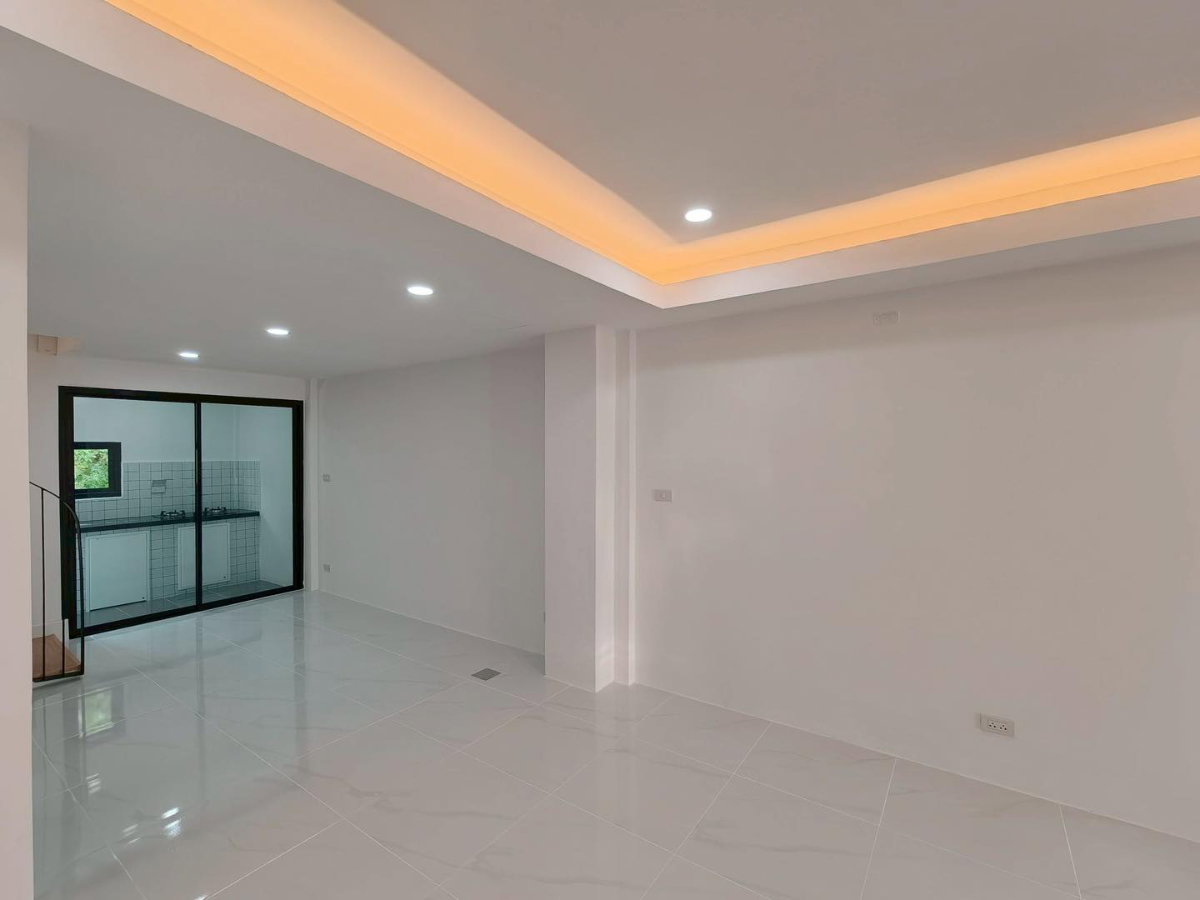 รูป 🏠🔥 ทาวน์โฮม 2 ชั้น ย่านมีนบุรี–รามอินทรา ทำเลฮิต เดินทางง่าย พร้อมอยู่ทันที 🔥🏠 - รูปที่ 21/30