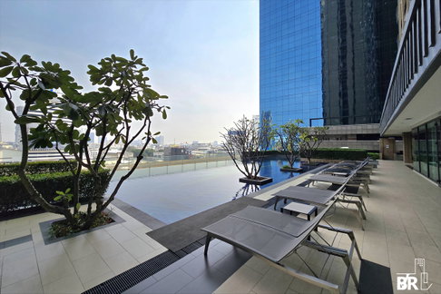 🏙️ Spacious High Ceiling Living - Equinox Phahol-Vipha near BTS Mo Chit