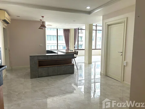 Exquisite 180 sqm at The Emporio Place Sukhumvit 24 6124080