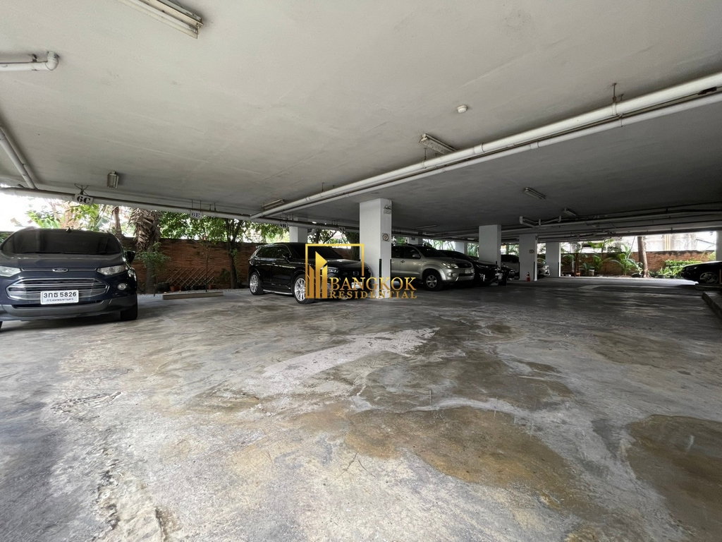 รูป Baan Saraan | Stylish 3 Bedroom Penthouse Condo in Phrom Phong - BR4175CD - รูปที่ 48/49