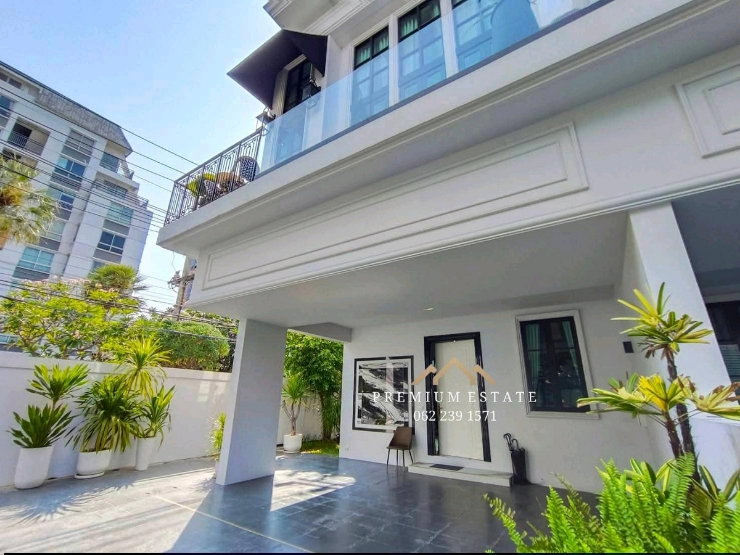 รูป Luxury Home บ้านหรูสุขุมวิท ตกแต่งครบ พร้อมเข้าอยู่ | สุขุมวิท 67 | 300 ตรม | BTS เอกมัยเพียง 500 เมตร - รูปที่ 4/21