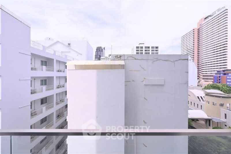 picture 2-BR 69 Sqm Condo In Hyde Sukhumvit 11, 300m To BTS Nana (ID 2643861) - 10/11