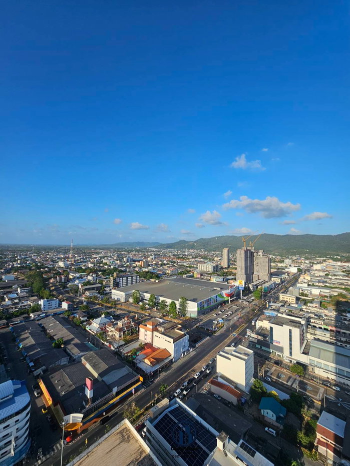 picture Sale! Condo Plus 30 Meters, 2 bedrooms, 57 sq.m., 28th floor Selling for 3.99 million baht. #Great price. This price is only valid until June. - 26/28