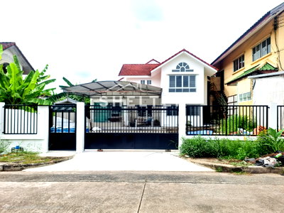 ขายบ้านเดี่ยว : บ้านเดี่ยวขายพร้อมผู้เช่า ใกล้โรงเรียนเตรียมอุดมศึกษาน้อมเกล้า เดินทางง่าย ใกล้มอเตอร์เวย์ สนามบินสุวรรณภูมิ รายล้อมด้วย Community 🏡