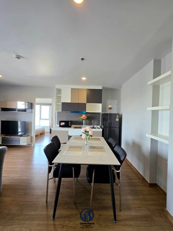 picture Sale! Condo Plus 30 Meters, 2 bedrooms, 57 sq.m., 28th floor Selling for 3.99 million baht. #Great price. This price is only valid until June. - 17/28