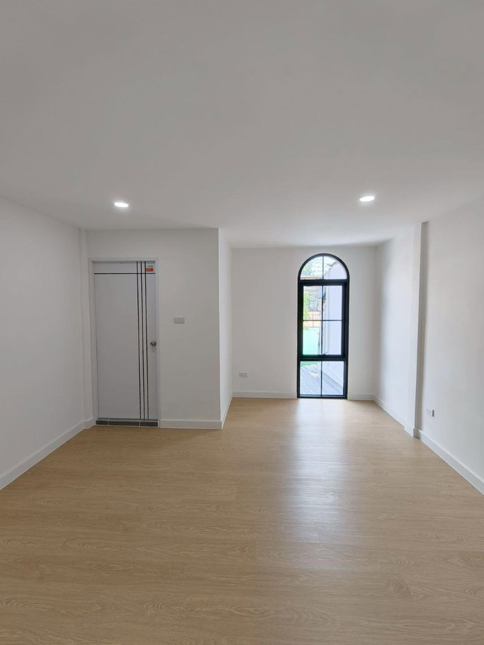 รูป 🏠🔥 ทาวน์โฮม 2 ชั้น ย่านมีนบุรี–รามอินทรา ทำเลฮิต เดินทางง่าย พร้อมอยู่ทันที 🔥🏠 - รูปที่ 16/30