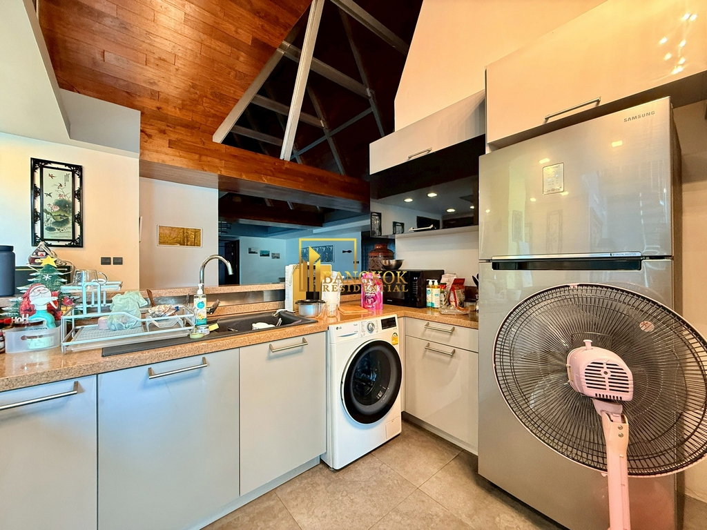 รูป Baan Saraan | Stylish 3 Bedroom Penthouse Condo in Phrom Phong - BR4175CD - รูปที่ 25/49