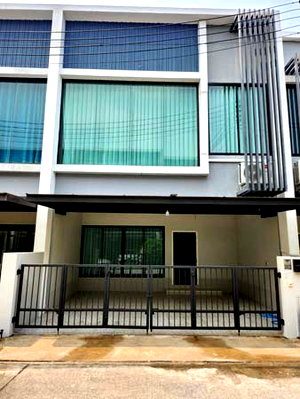 Townhouses for sale Chiang Mai : TownHouse for sale ! ,Sansai Near Payap University ,Sanpraneth, Sansai , Chiang Mai