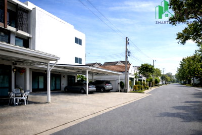 Home office for rent : For Rent: 3-Storey Home Office (2 Units Combined) – Double Units Connected (SPSSR151)