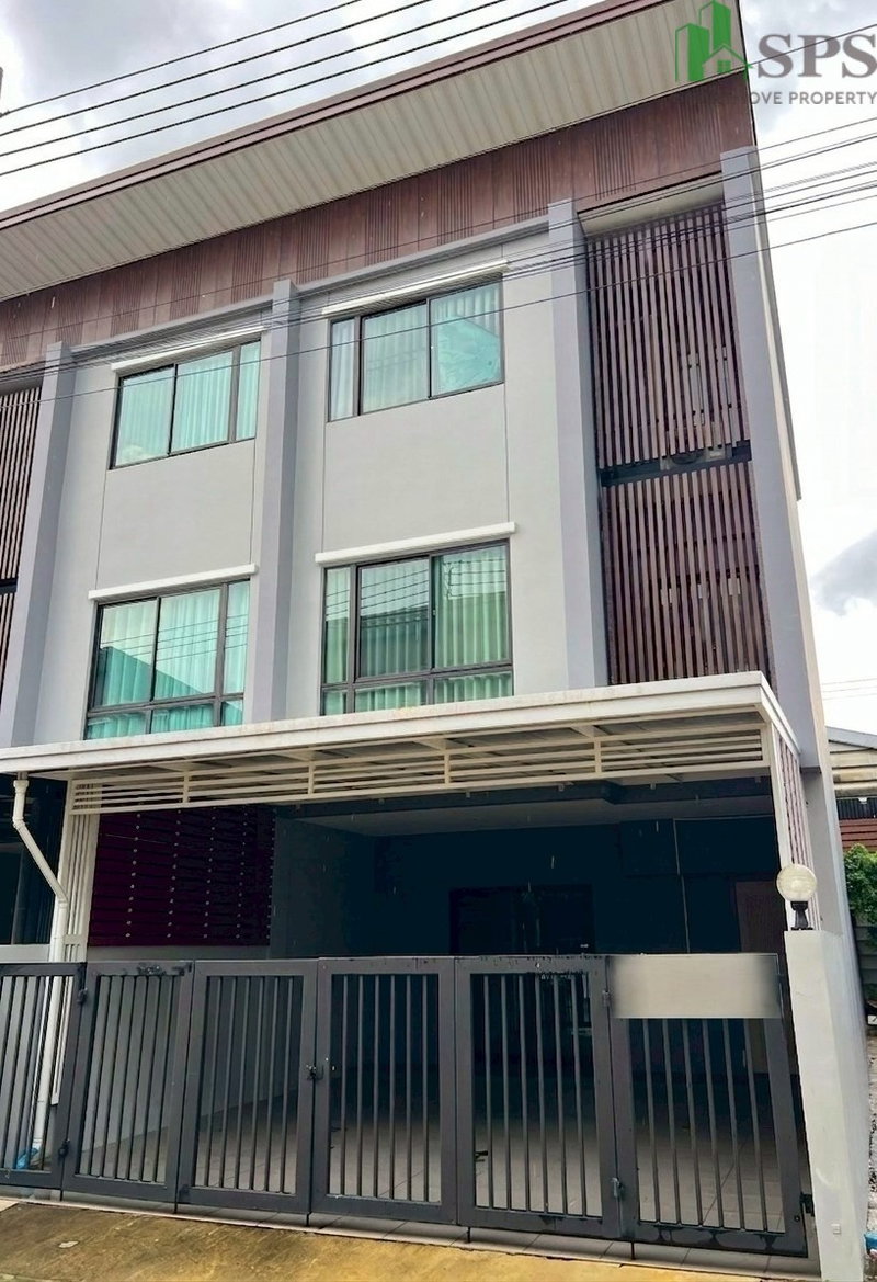 Townhouses for rent : Townhome for Rent, Siri House Ratchada 18 (SPSJP241)