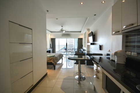 Luxury Studio Condo for Sale in Jomtien Pattaya at View Talay 8