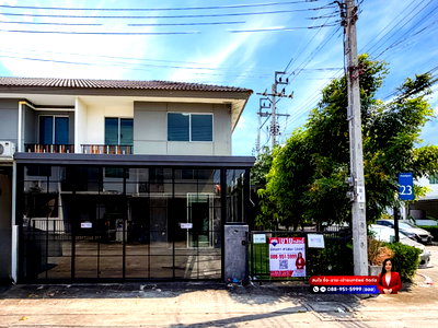 ขายทาวน์โฮม : ขายบ้านพฤกษา (คู้ขวา) เลียบวารี-มีนบุรี บ้านหลังมุม ใกล้ห้างแม็คโครหนองจอก