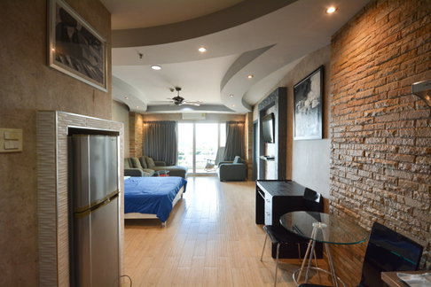 Studio Condo for Rent in Jomtien Pattaya at View Talay 5D