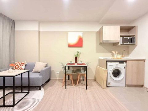 dcondo sense Resort-Style Condo in Bangsaen, next to Parkin Market,starting 1.59 MB* Ready to move in 📞 093-1681685 / 065-5639565 🟢 LINE : @wsrcondo