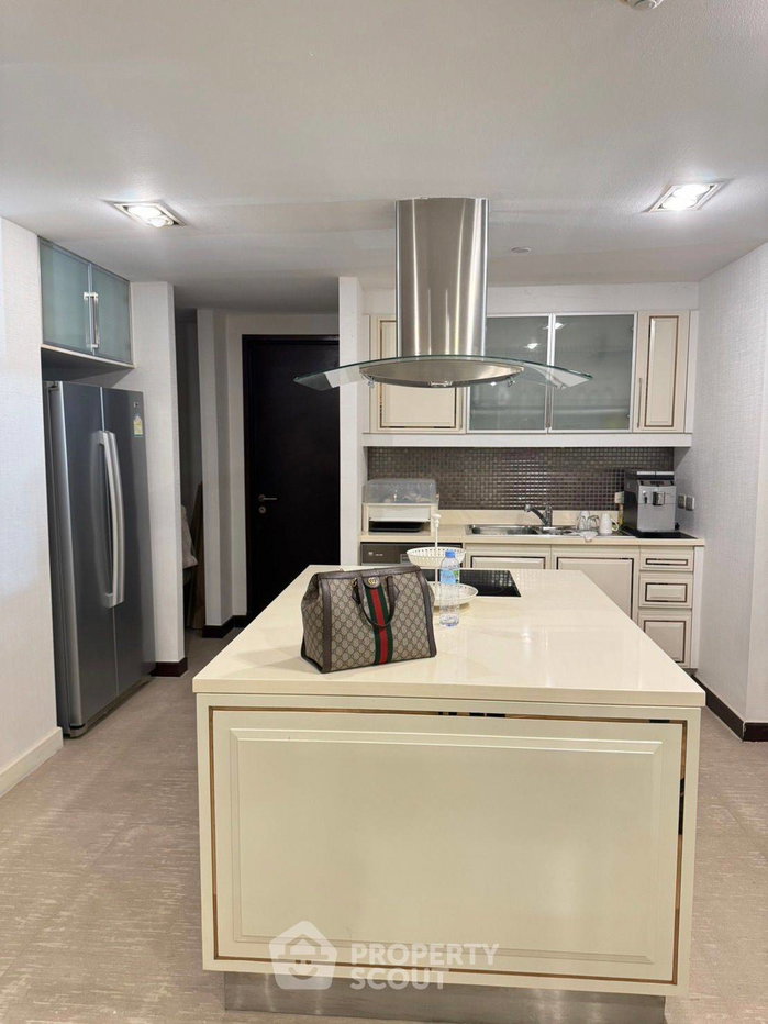 รูป คอนโดมิเนียม 3 ห้องนอน 268 ตร.ม. ชั้นสูง 30 ชั้น ขาย La Royale Beach Condo ใกล้พัทยา (ID 1901986) - รูปที่ 5/21
