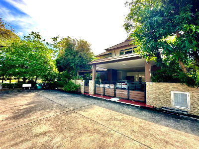 Houses for sale : High-quality detached houses in The Boulevard Sriracha project, move in Ready.