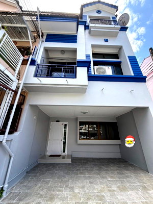ทาวน์โฮมให้เช่า : 🏡✨ ให้เช่าทาวน์โฮม 3.5 ชั้น @ บ้านกลางเมือง 1 รัชดา–เหม่งจ๋าย 3 ห้องนอน 3 ห้องน้ำ ใจกลางเมือง | เดินทางสะดวก | พร้อมเข้าอยู่ 28 มี.ค. 2569