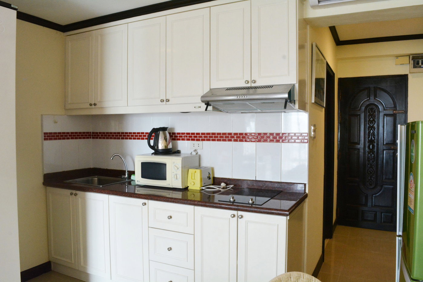 picture Studio Condo for Rent in Pattaya at Jomtien Beach Condominium - 8/11