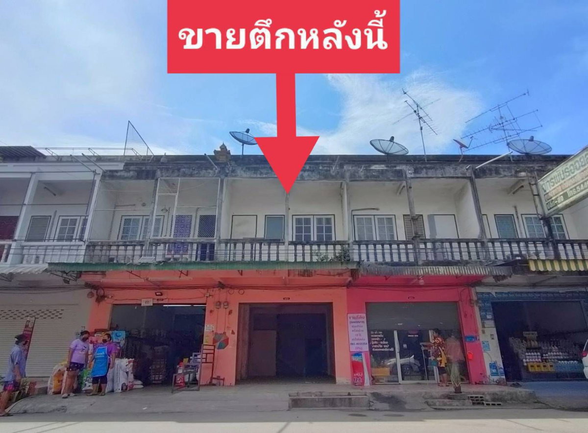 รูป ขายตึกแถวชุมพร ทำเลดี เหมาะกับทำการค้าขาย มีเพียงห้องเดียวเท่านั้น - รูปที่ 2/17
