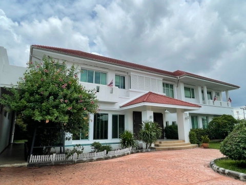LTH7171 – Single House at Ramintra FOR RENT 5 beds 6 baths 1200 sq.M.Near BTS Sai Yud station ONLY 195k/month
