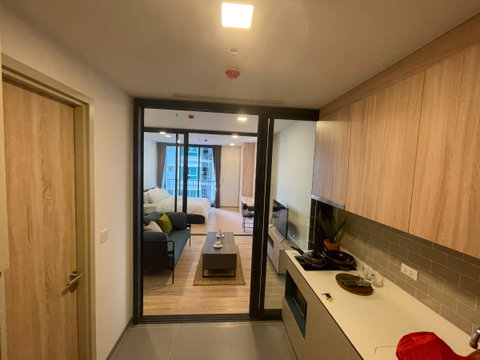 XT Phayathai City view 18fl 42sqm condo rent. 24000thb including WIFI fee.
