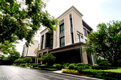 Houses for sale Thawi Watthana : Grand Bangkok Boulevard Pinklao – Borom 5 bedrooms, for sale