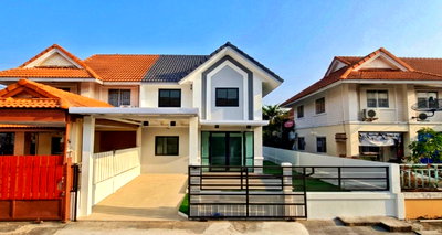 ขายบ้านแฝด : บ้านแฝดสวย หมู่บ้านพฤกษา33 ใกล้รถไฟฟ้าบางใหญ่ ทำเลดีเยี่ยม