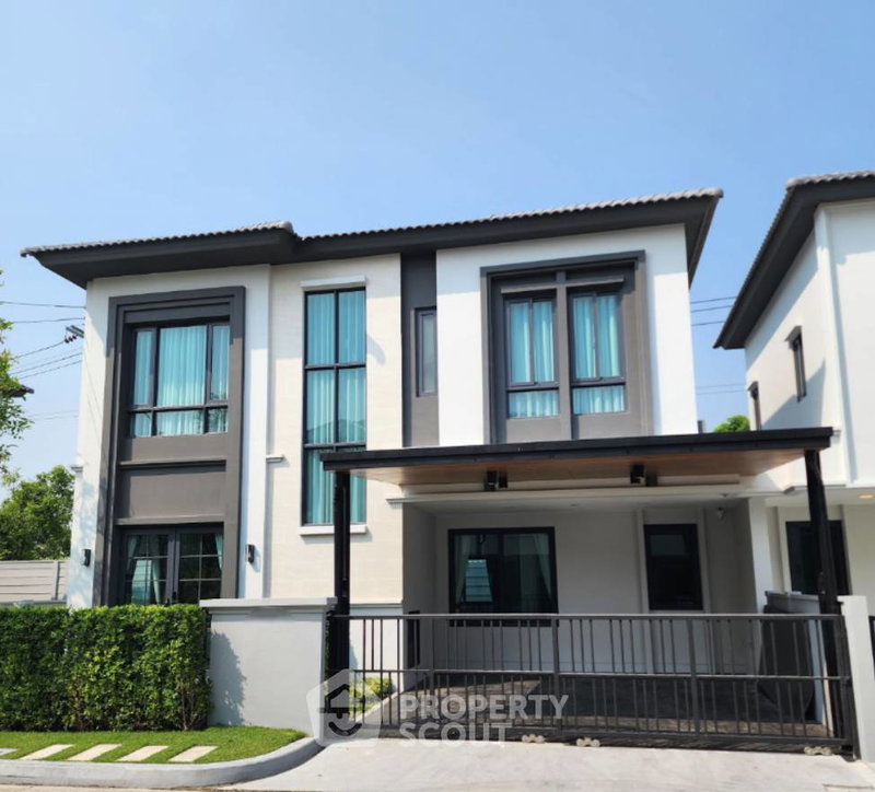 Houses for rent : 3-BR House For Rent At Grande Pleno Sukhumvit - Bangna, Bang Kaeo (ID 2682255)