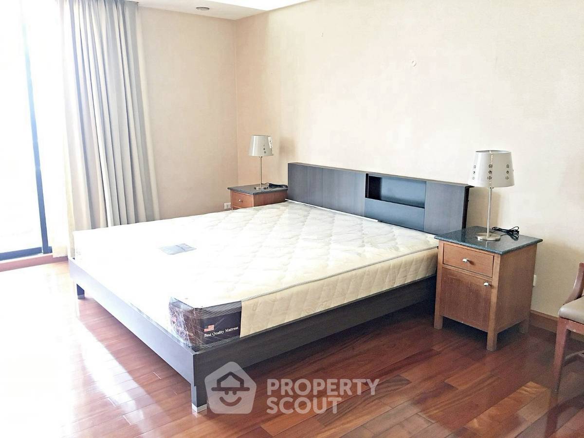 รูป คอนโด 4 ห้องนอน 250 ตร.ม. โครงการ สมคิด การ์เดนส์ ใกล้ BTS ชิดลม 300 ม. (ID 2764872) - รูปที่ 11/20