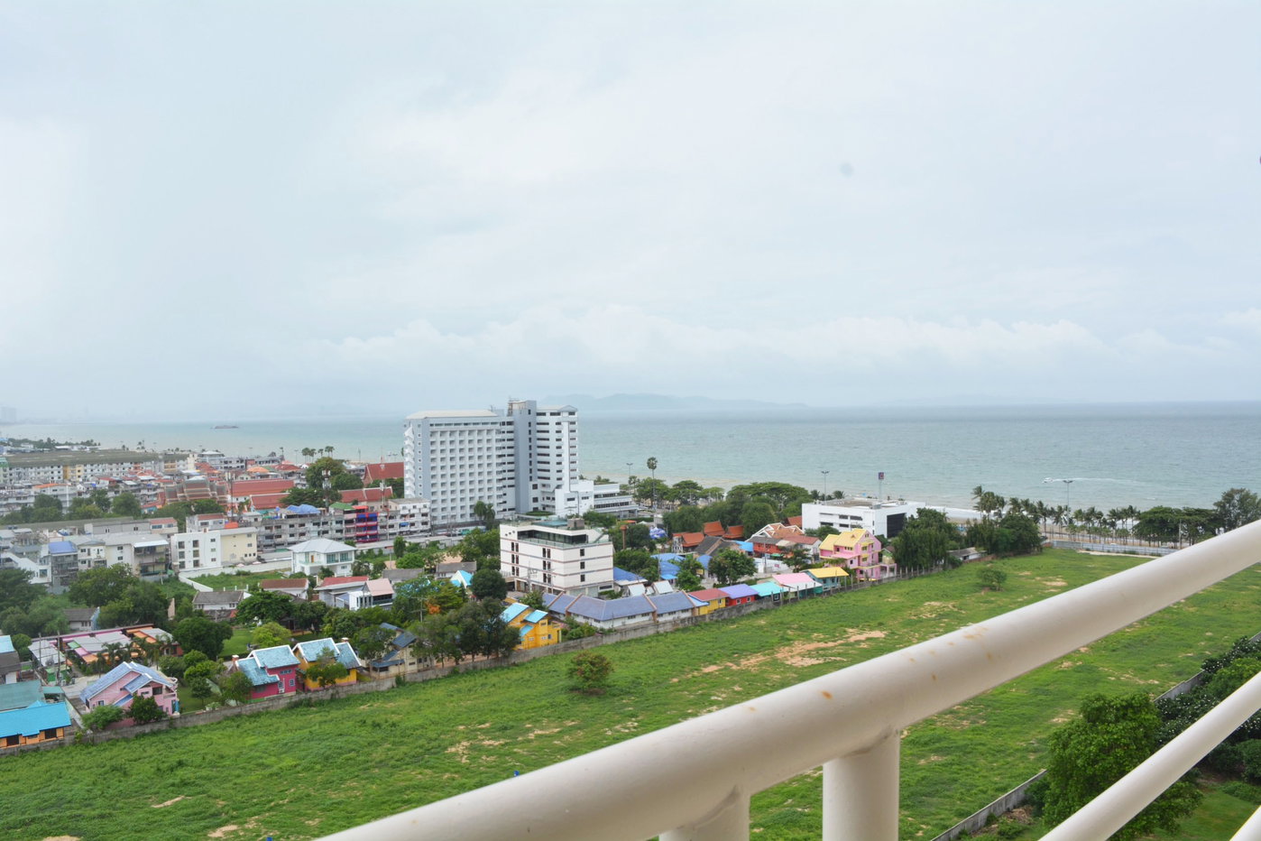 picture Studio Condo for Rent in Pattaya at Jomtien Beach Condominium - 10/11