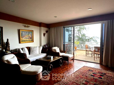 Condos for sale : 2-BR Condo at Baan Chomview Condo close to Khao Takiab beach (ID 2767082)