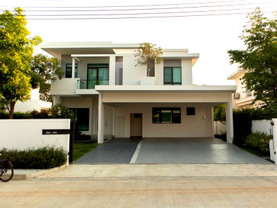 เช่าบ้านเดี่ยว มาร์เก็ต วิลเลจ สุวรรณภูมิ : 🏡 ให้เช่าบ้านใหม่หรู Mantana Bangna Km.15🏠  📍 บางนา กม.15 ใกล้ Mega Bangna / IKEA / สนามบินสุวรรณภูมิ  
