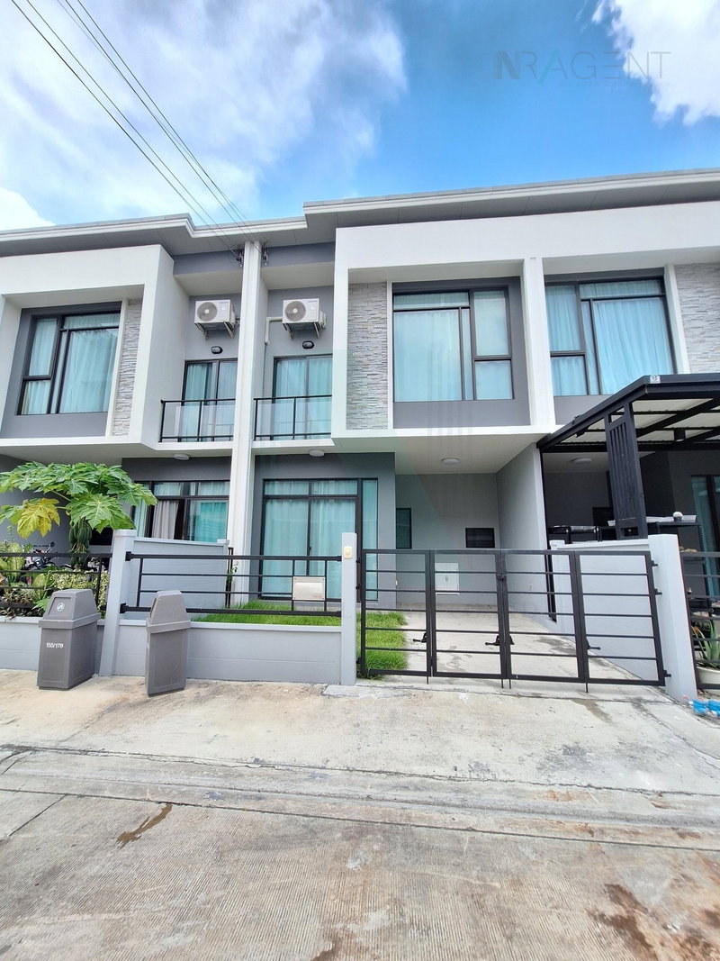 ขายทาวน์โฮม : 📌 ขายทาวน์เฮาส์ โครงการ แกรนด์ พลีโน่ วัชรพล-สุขาภิบาล 5 2 ชั้น 3 ห้องนอน 2 ห้องน้ำ