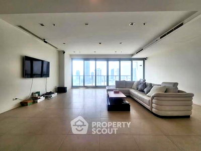 Condos for sale : 186 Sqm 3-BR Condo For Sale, The River Condominium, 400m to BTS Saphan Taksin (ID 2768457)
