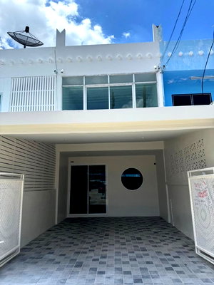 ทาวน์โฮม ม.นอร์ทกรุงเทพ วิทยาเขตรังสิต : ขายบ้าน บ้าน เปรมปรีดิ์ รังสิต - คลอง 2/Baan Prempree Rangsit - Klong 2 (S6810002) ID Line : @baan88