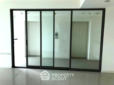 ขายคอนโด : คอนโด 2 ห้องนอน 77 ตร.ม. ชั้น 24 อาคาร Star View ใกล้พระราม 3 (ID 926042)