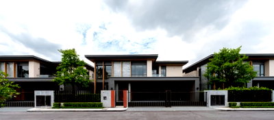 Houses for sale สถาบันเทคโนโลยีไทย-ญี่ปุ่น : House for Sale at Siraninn Residences Pattanakarn (S6810008)