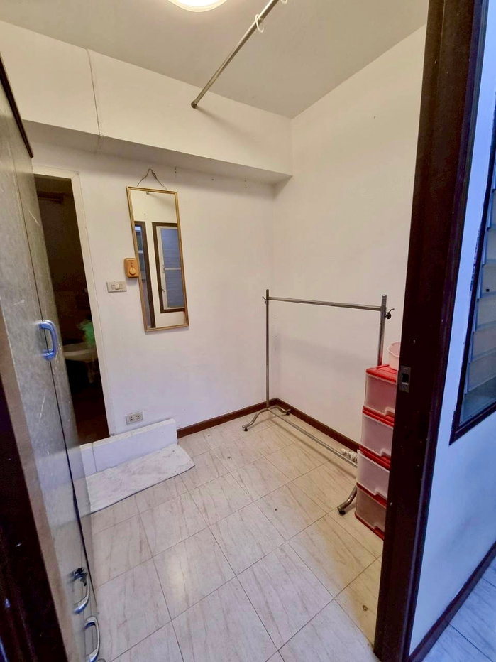 picture Corner 4-Storey Townhome for Sale Sukhumvit 71 (Pridi Banomyong) Soi Phatthanawet | Spacious Layout | Prime Central Location. Suitable for investment. - 13/45