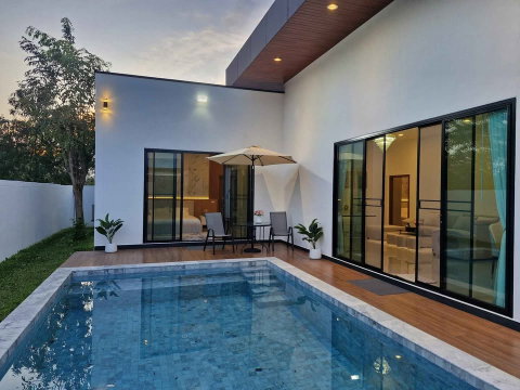 New Pool Villa House for Sale in East Pattaya