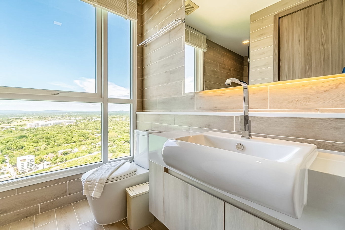 picture For Sale Del Mare Bangsaray Beachfront 3BR Sea View Condo - 12/15
