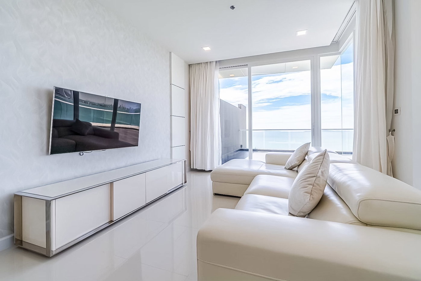 picture For Sale Del Mare Bangsaray Beachfront 3BR Sea View Condo - 2/15