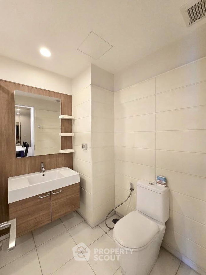 รูป คอนโด 2 ห้องนอน 71 ตร.ม. ชั้น 33 Q House Sathon ใกล้ BTS กรุงธนบุรี 100 ม. (ID 2444706) - รูปที่ 13/23