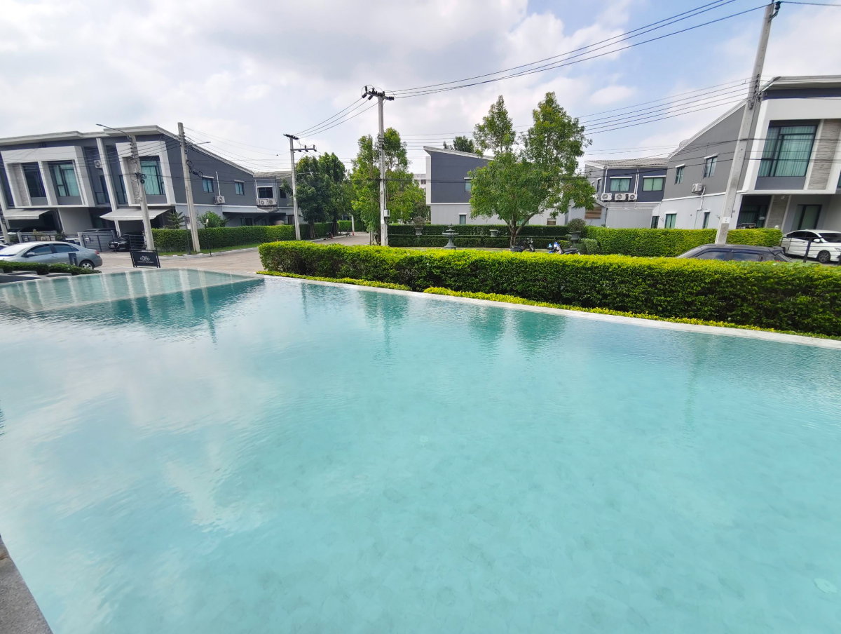 รูป 🏡 ทาวน์โฮม 2 ชั้น "แกรนด์พลีโน่ วัชรพล-สุขาภิบาล 5" เพียง 3.29 ล้าน เท่านั้น! - รูปที่ 7/32