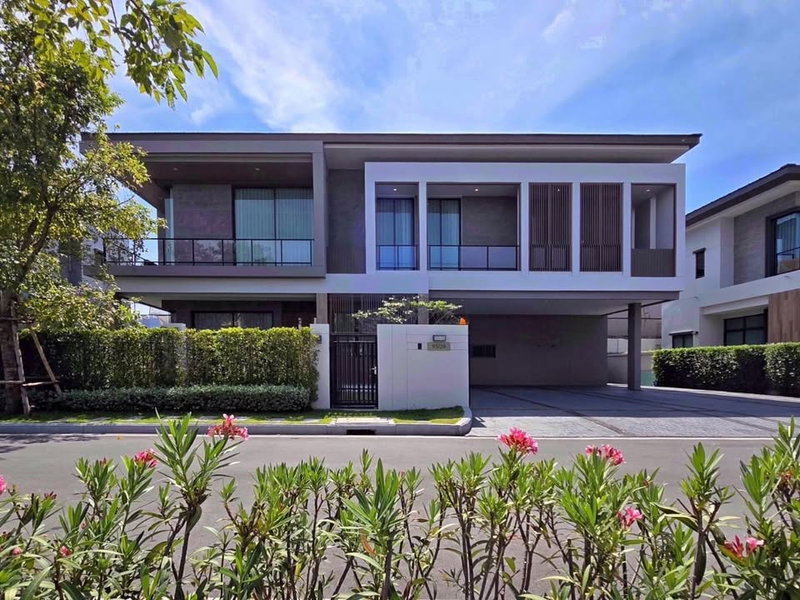 Twin houses for sale : House for Sale at Bangkok Boulevard Bangna KM.5 (SA6804023)