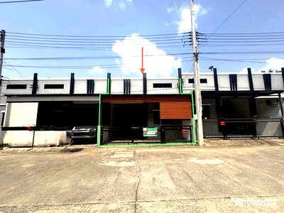 Townhouses for sale : TOWN HOUSE 22.5 Sq.w. Pluak Daeng Rayong for 1.4M