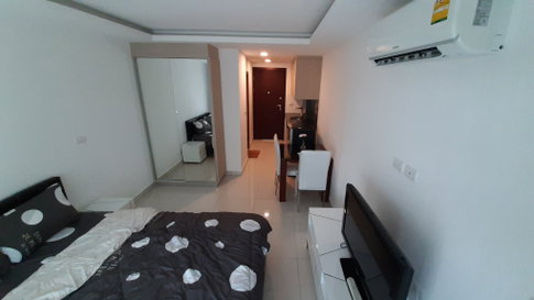Laguna Beach Resort 3 The Maldives Studio Unit Jomtien Pattaya