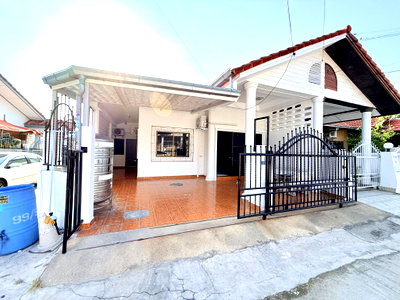 ทาวน์โฮม พิพิธภัณฑ์ยางพารา  : East Pattaya Townhome for Sale 2 Bedroom Corner Unit
