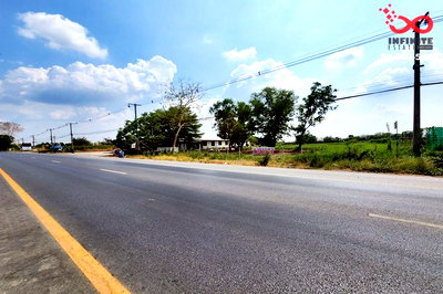 ที่ดิน นครนายก : ขายที่ดิน 5 ไร่เศษ ติดถนนรังสิต-นครนายก คลอง 19 องครักษ์ หน้ากว้าง ถมแล้ว 