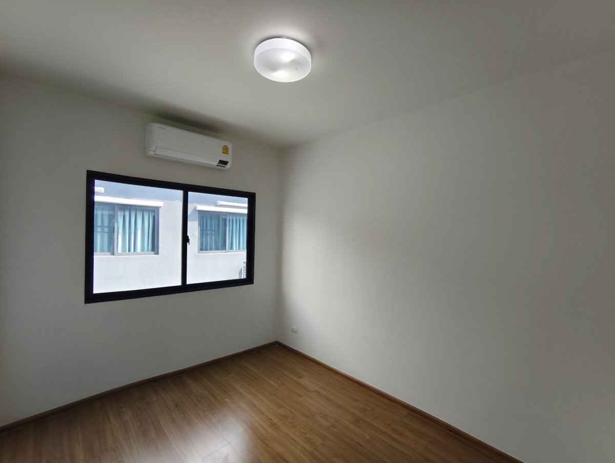 รูป 🏡 ทาวน์โฮม 2 ชั้น "แกรนด์พลีโน่ วัชรพล-สุขาภิบาล 5" เพียง 3.29 ล้าน เท่านั้น! - รูปที่ 5/32